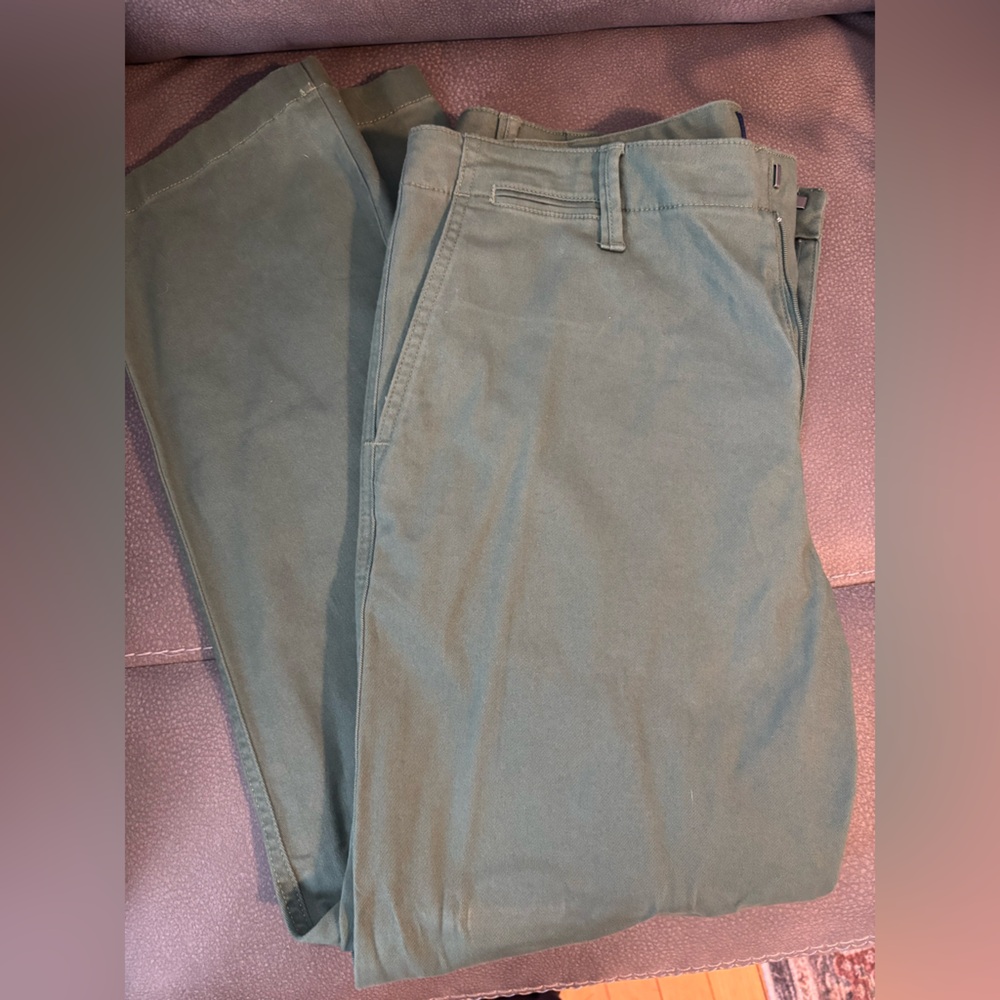 NEW Lands end green pants. Women’s 12 never worn